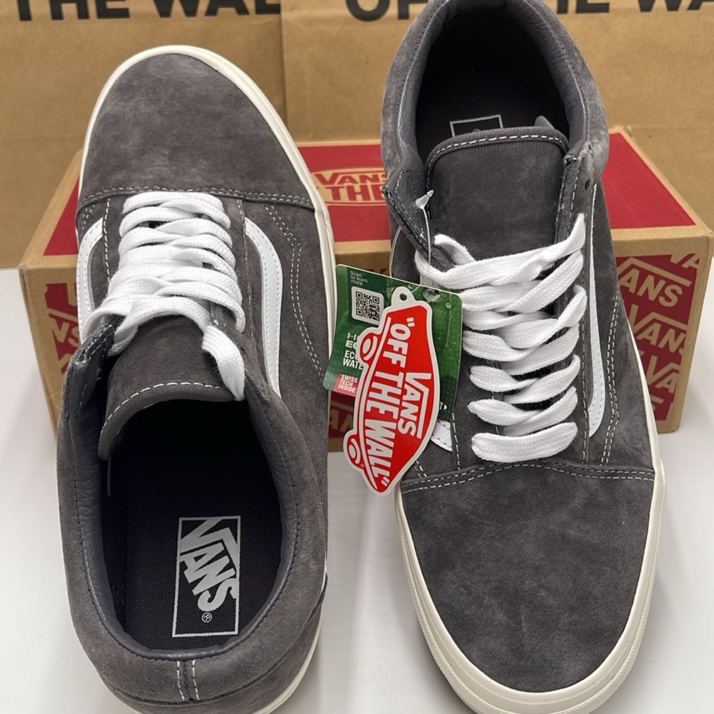 Vans Men’s Old Skool
(Pig Suede) Rabbit/Snow White
VN0A5KRF888 Sneakers - Picture 12 of 16